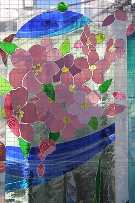 桜とアヤメのステンドグラス
